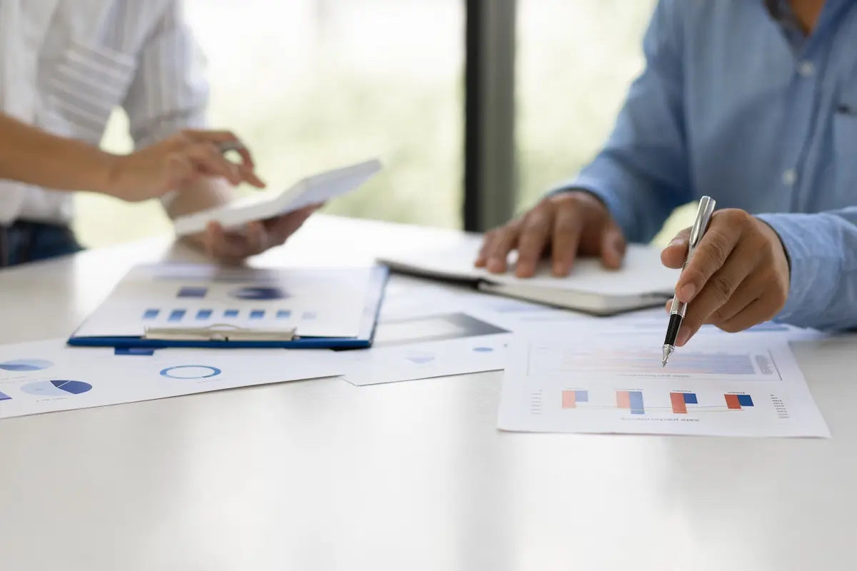 Scenario Analysis vs. Sensitivity Analysis: Why You Need Both