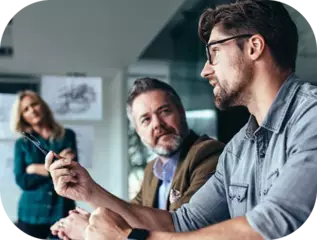 Growth-strategy-team-meeting